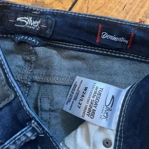 Silver Tuesday mid ankle skinny jeans - Picture 3 of 6